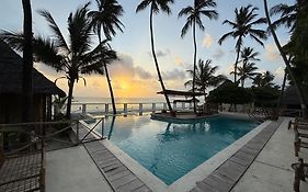 Tiki Beach Club & Resort (Adults Only)