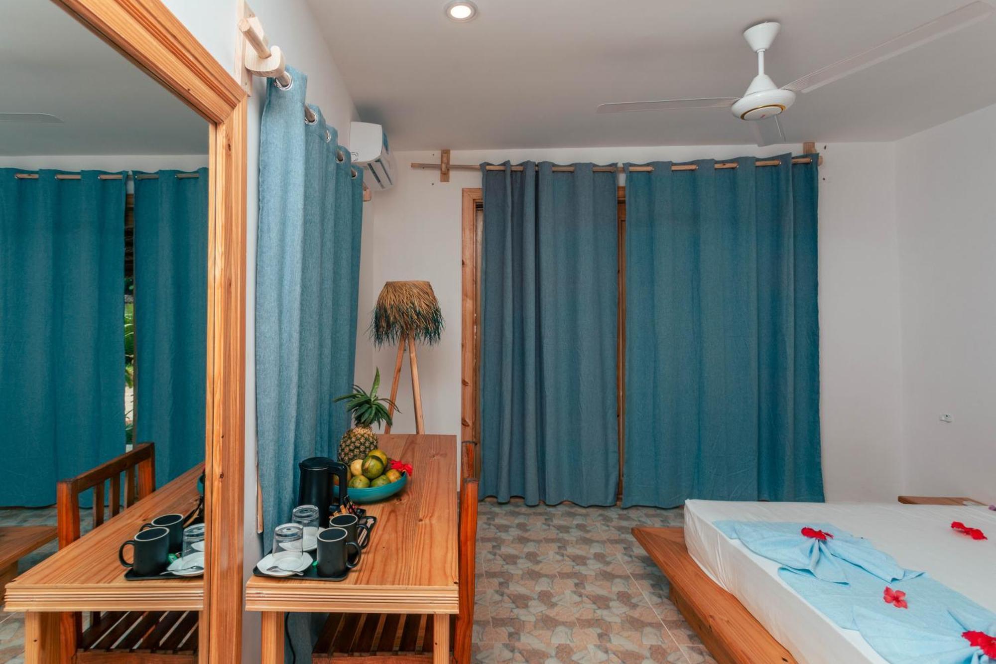 Tiki Beach Club & Resort (Adults Only) Bwejuu Zewnętrze zdjęcie