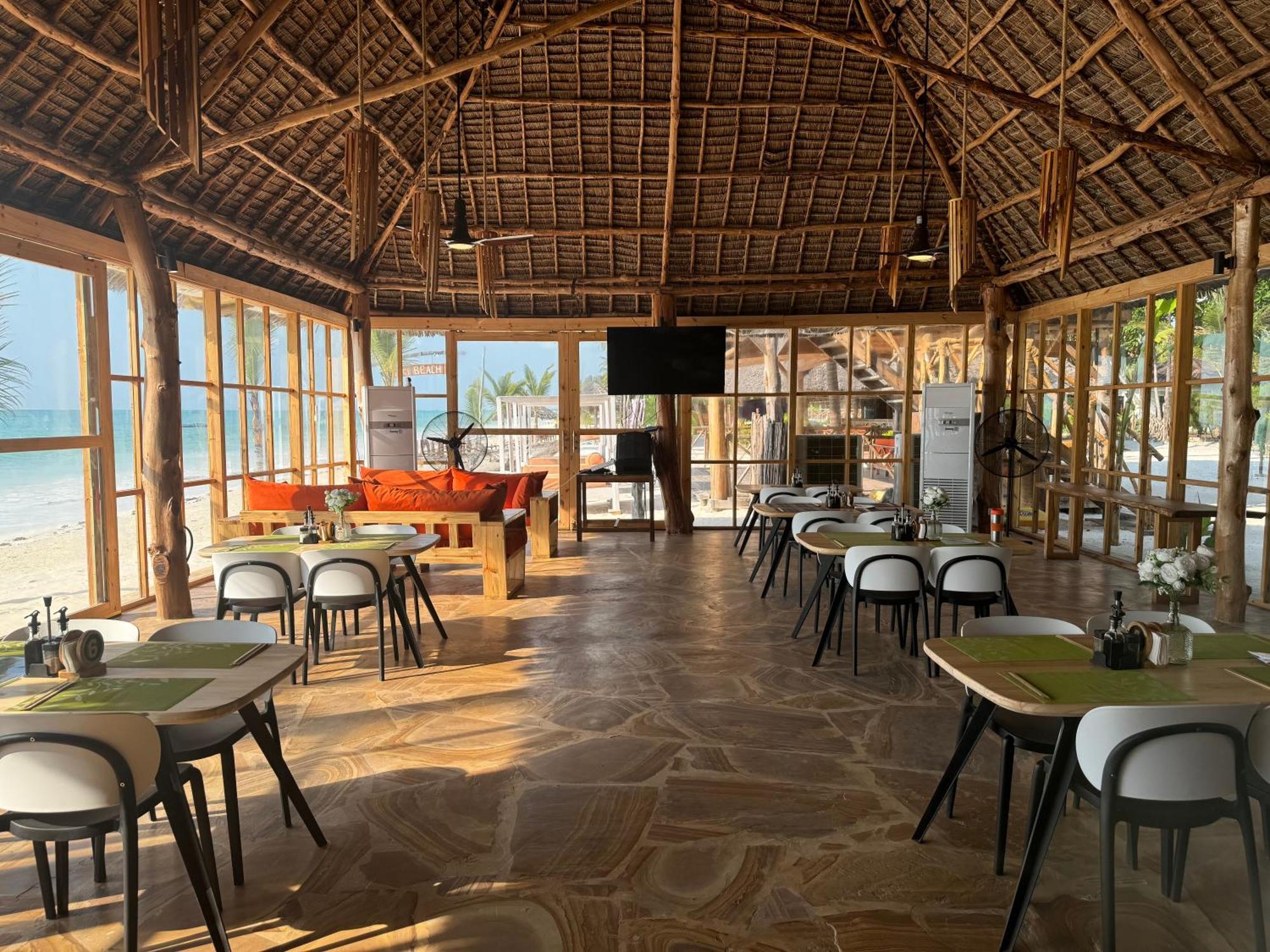 Tiki Beach Club & Resort (Adults Only) Bwejuu Zewnętrze zdjęcie