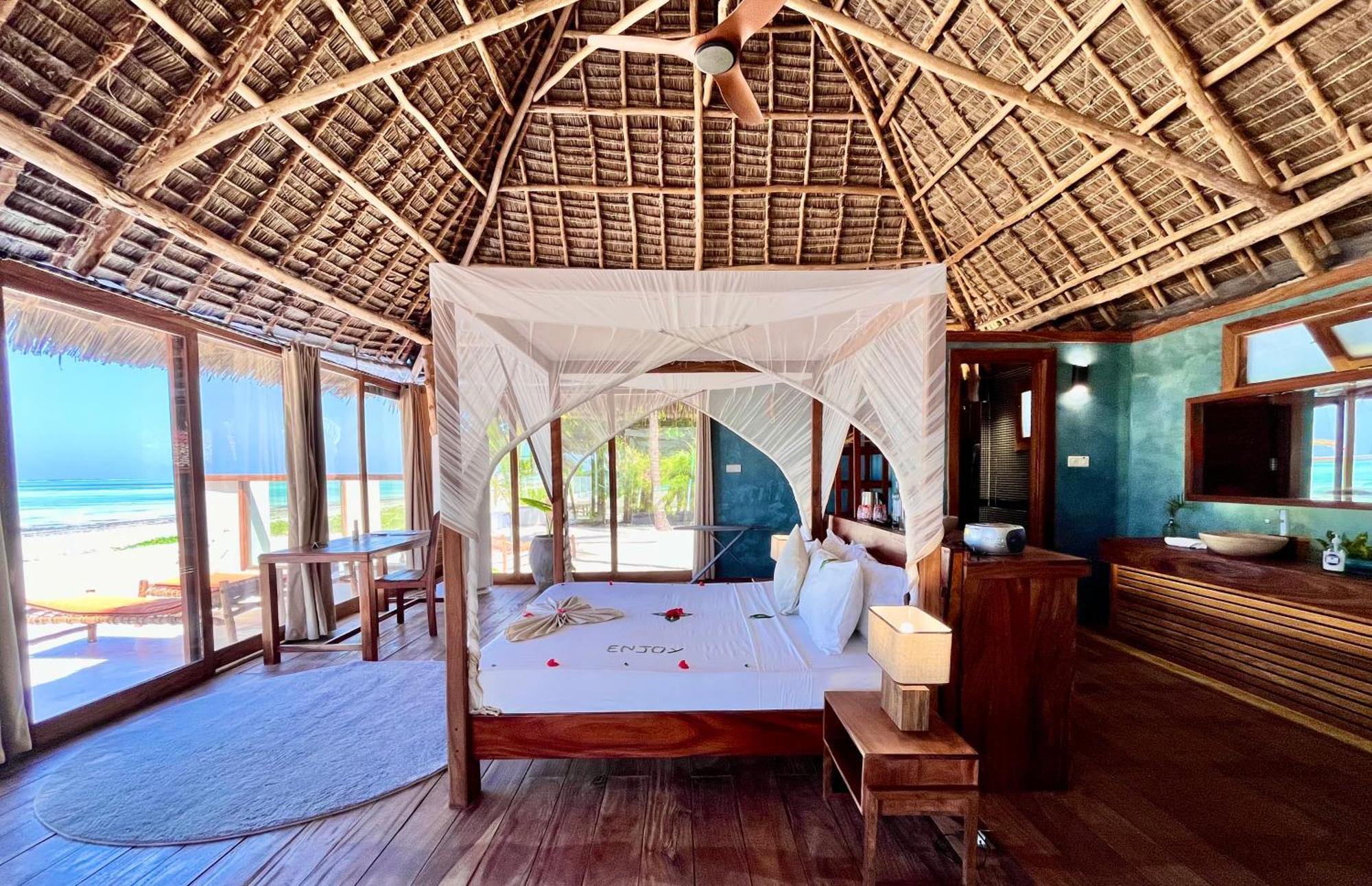 Tiki Beach Club & Resort (Adults Only) Bwejuu Zewnętrze zdjęcie