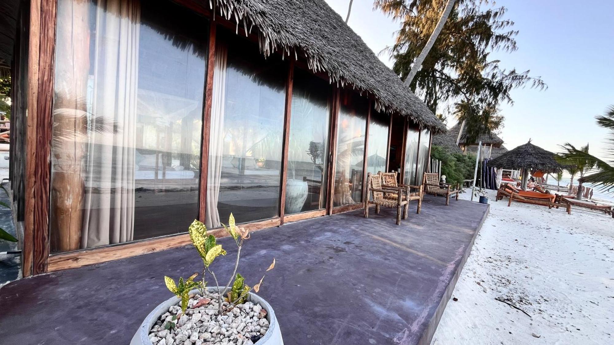 Tiki Beach Club & Resort (Adults Only) Bwejuu Zewnętrze zdjęcie