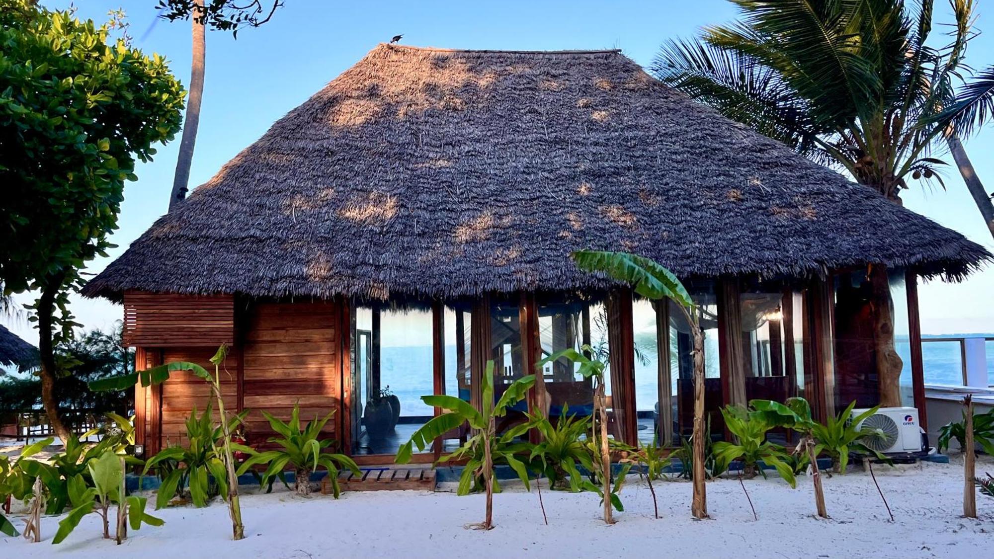 Tiki Beach Club & Resort (Adults Only) Bwejuu Zewnętrze zdjęcie