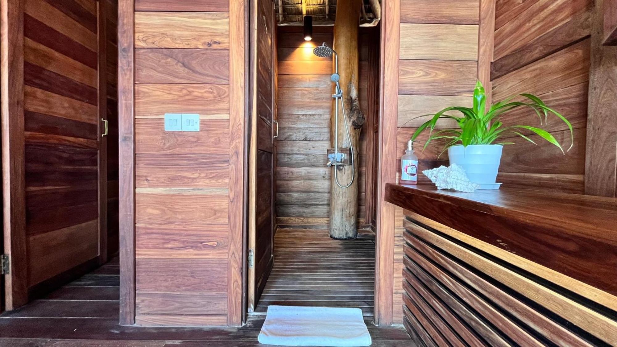 Tiki Beach Club & Resort (Adults Only) Bwejuu Zewnętrze zdjęcie