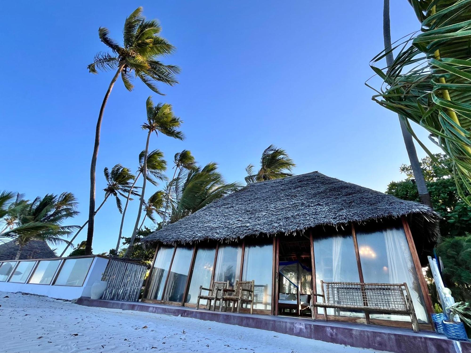Tiki Beach Club & Resort (Adults Only) Bwejuu Zewnętrze zdjęcie