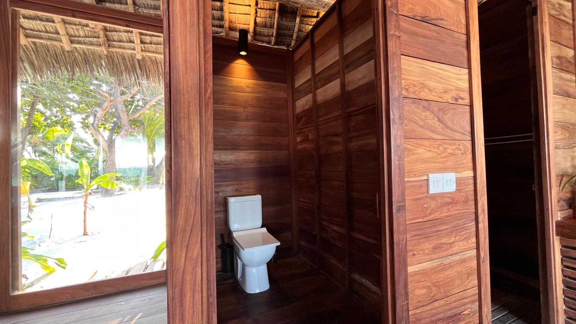 Tiki Beach Club & Resort (Adults Only) Bwejuu Zewnętrze zdjęcie