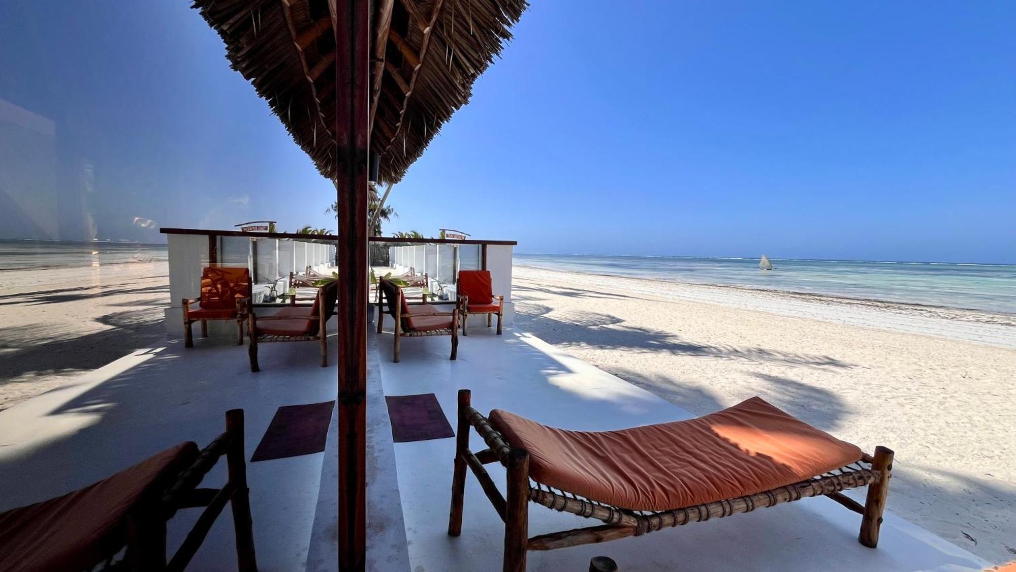 Tiki Beach Club & Resort (Adults Only) Bwejuu Zewnętrze zdjęcie